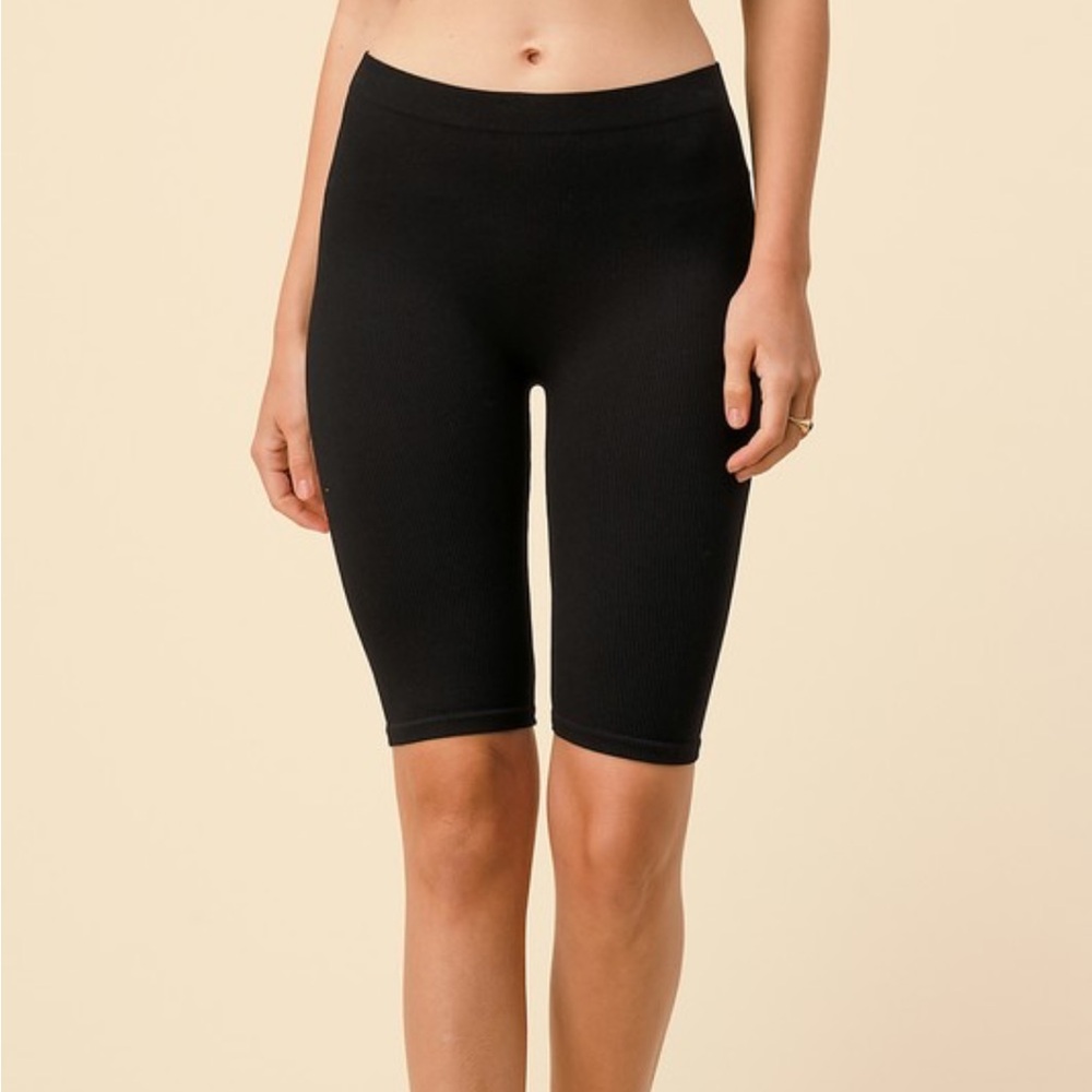 NWT! SOLID FINE RIBBED STRETCH BIKER SHORTS Seamless Light weight